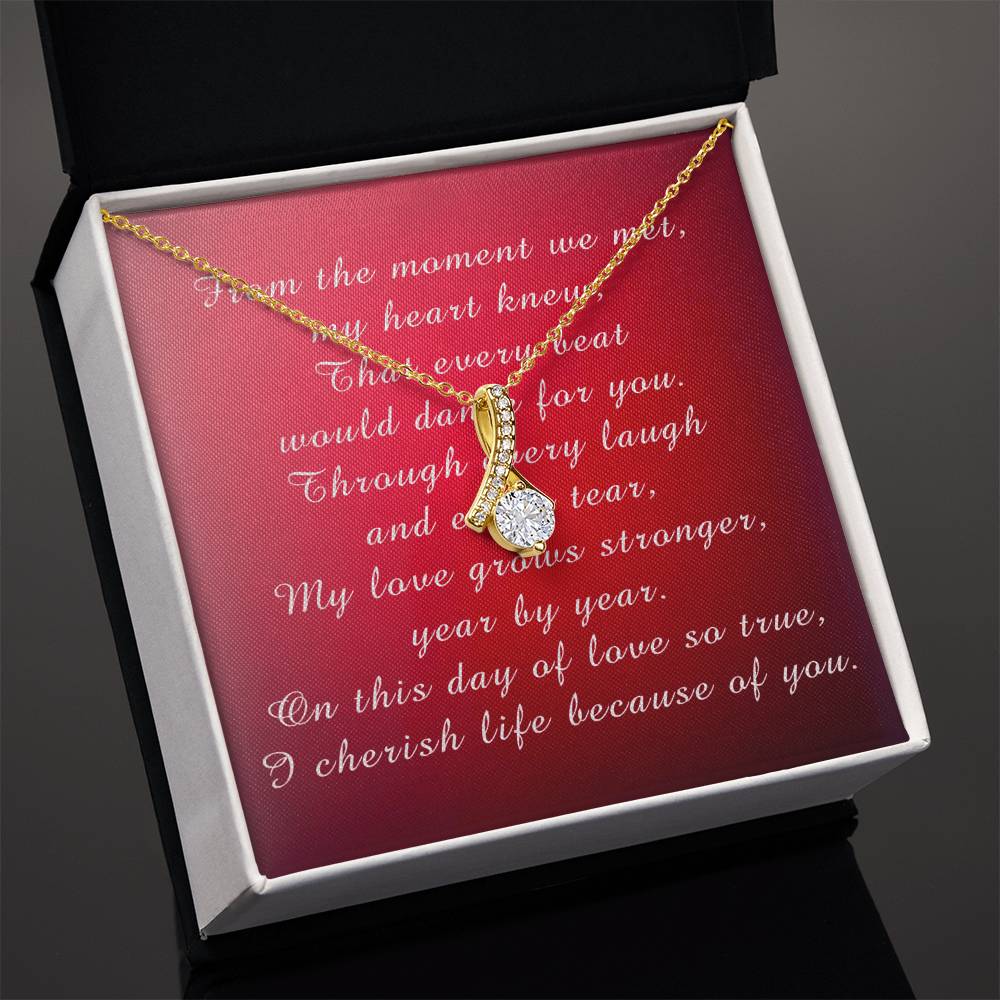 Valentine's Day Alluring Beauty Necklace from Husband to Wife