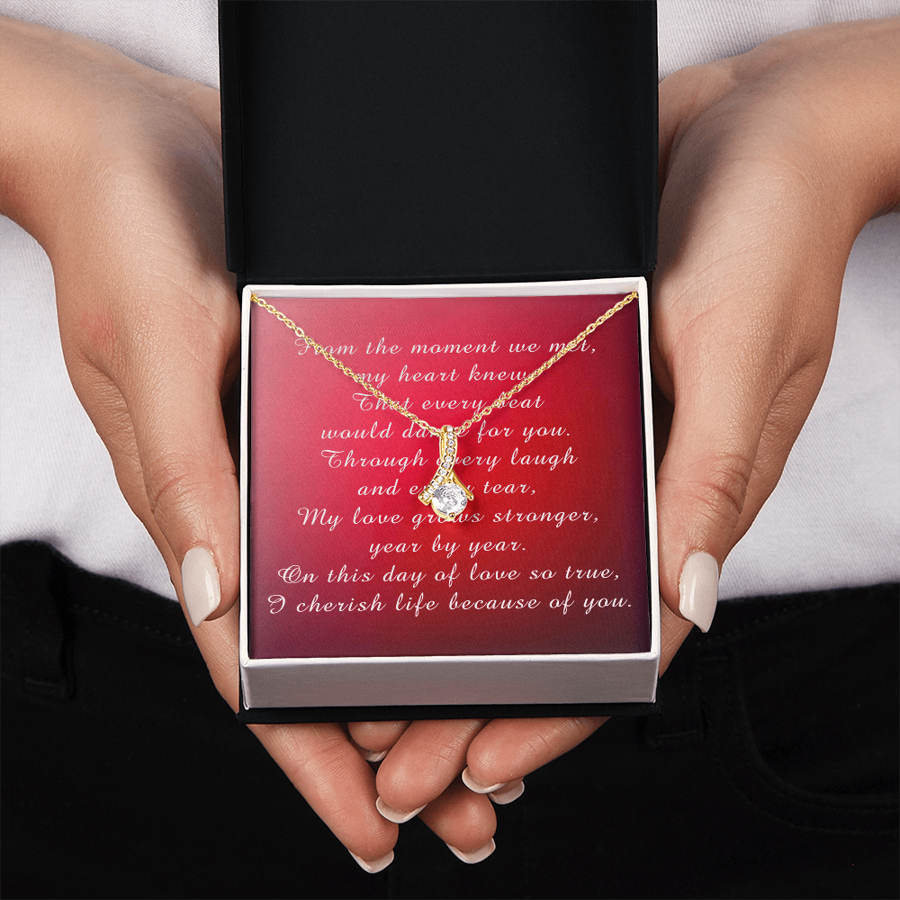 Valentine's Day Alluring Beauty Necklace from Husband to Wife