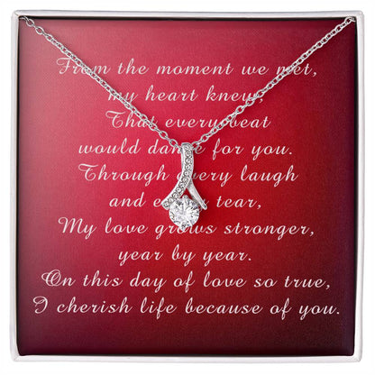 Valentine's Day Alluring Beauty Necklace from Husband to Wife