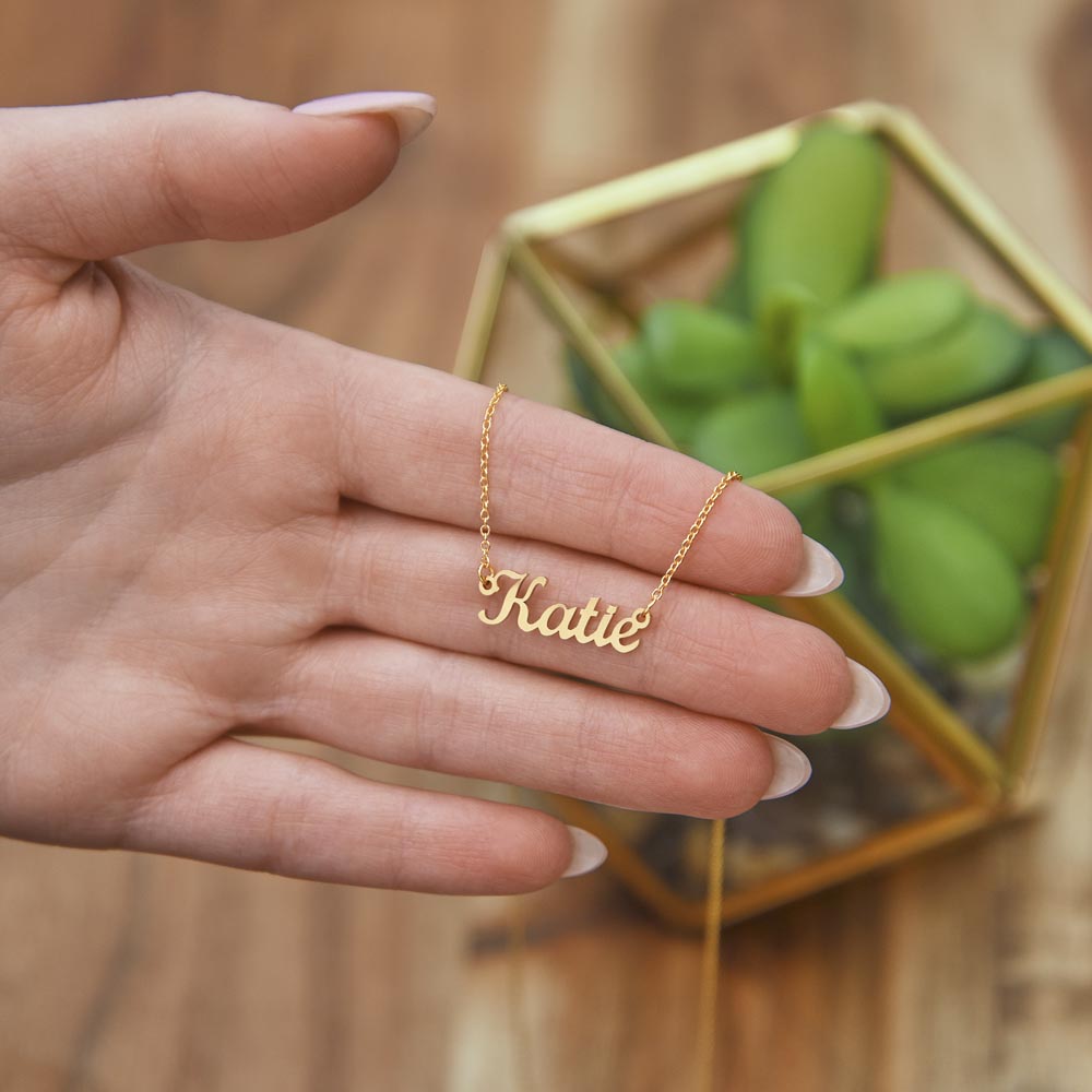 Valentine's Day Custom Name Necklace from Husband to Wife